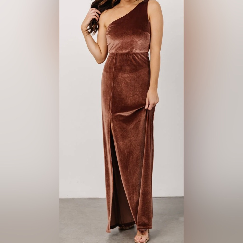 NWT Baltic Born Tatiana Velvet One Shoulder Maxi Dress Desert Rose Wedding Guest